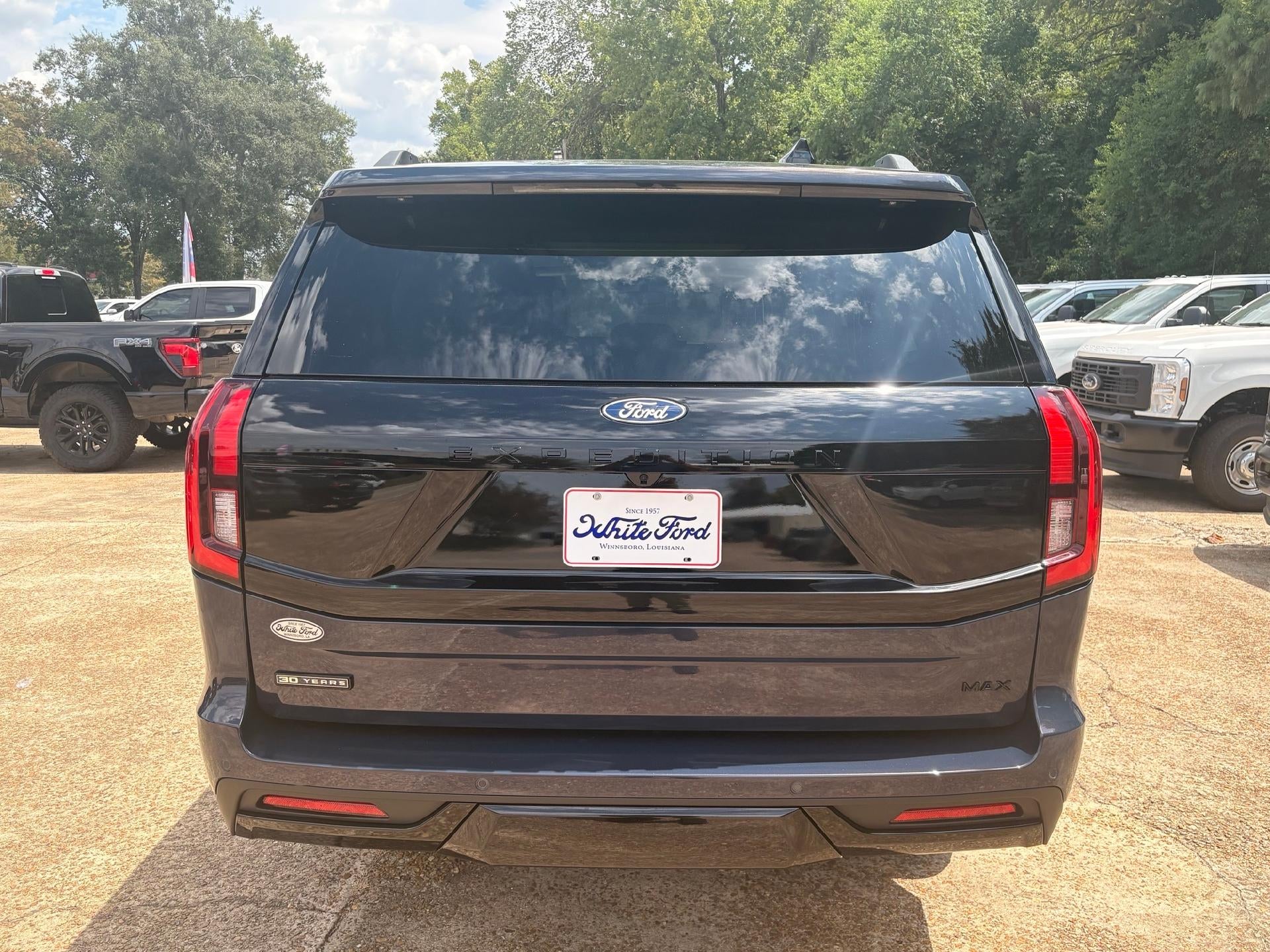 2027 Ford Expedition Max Platinum 4x4