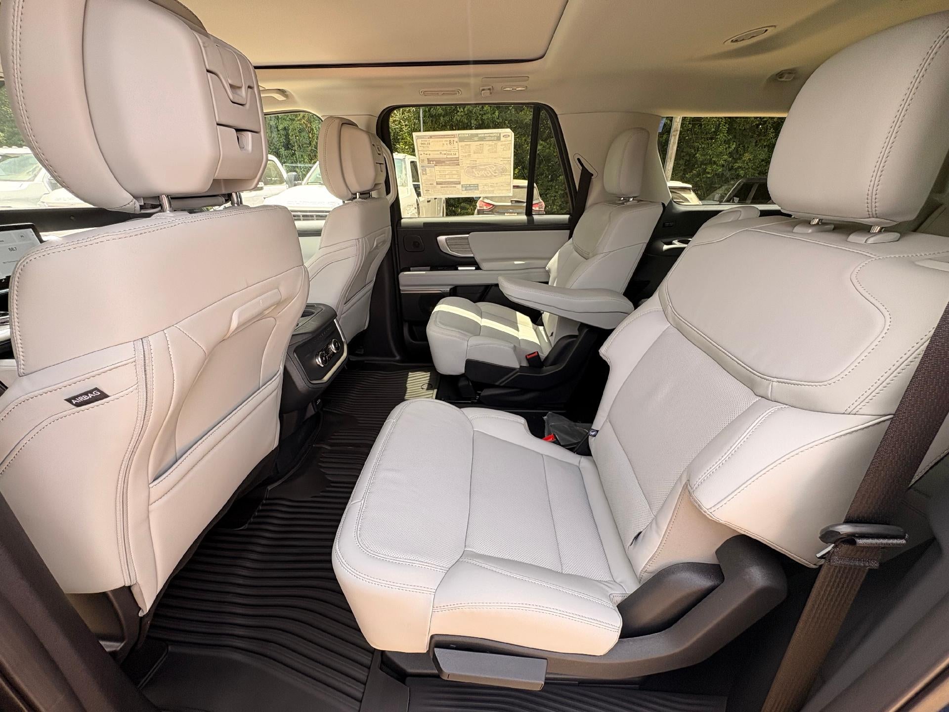2027 Ford Expedition Max Platinum 4x4