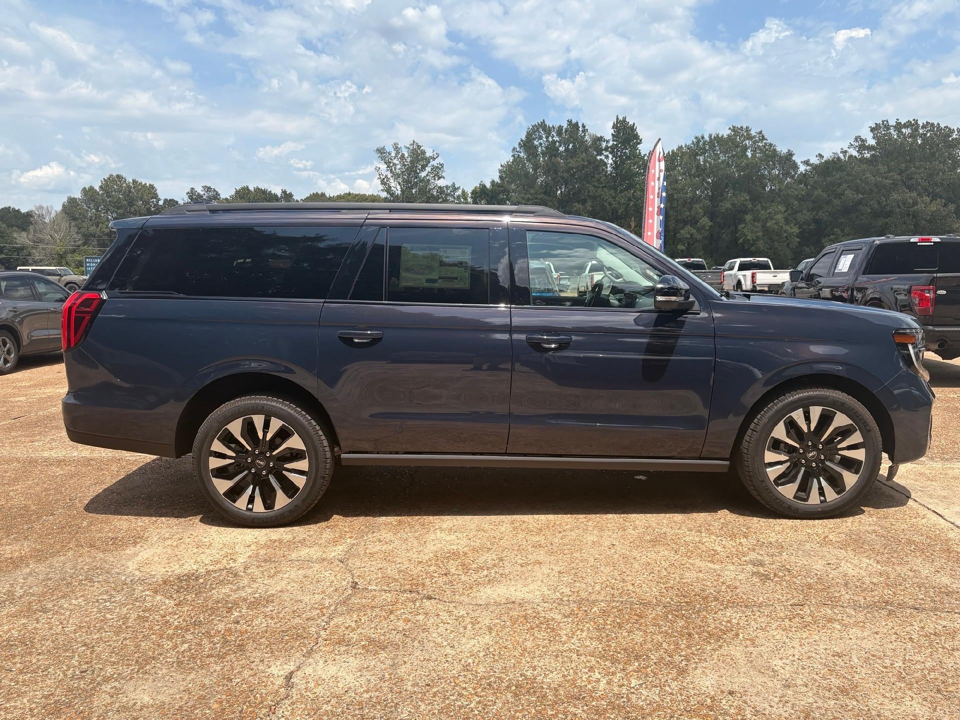 2027 Ford Expedition Max Platinum 4x4