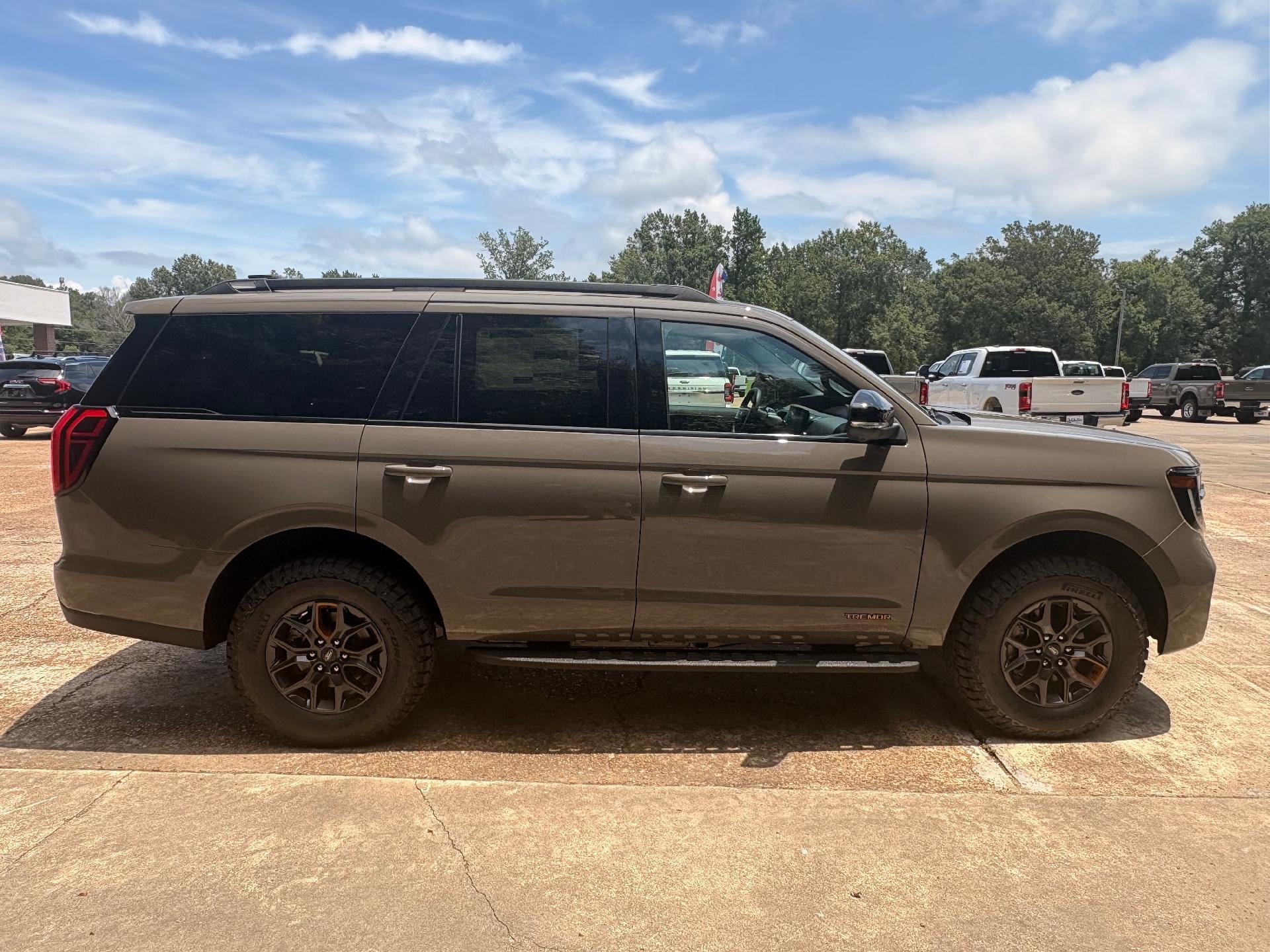 2027 Ford Expedition Tremor®