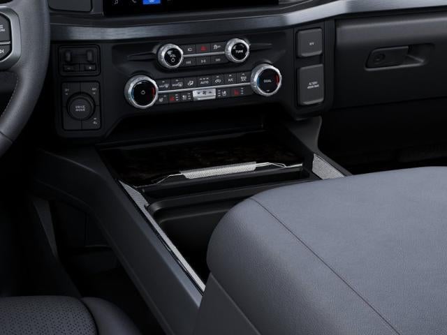 2027 Ford Super Duty F-350® Lariat®