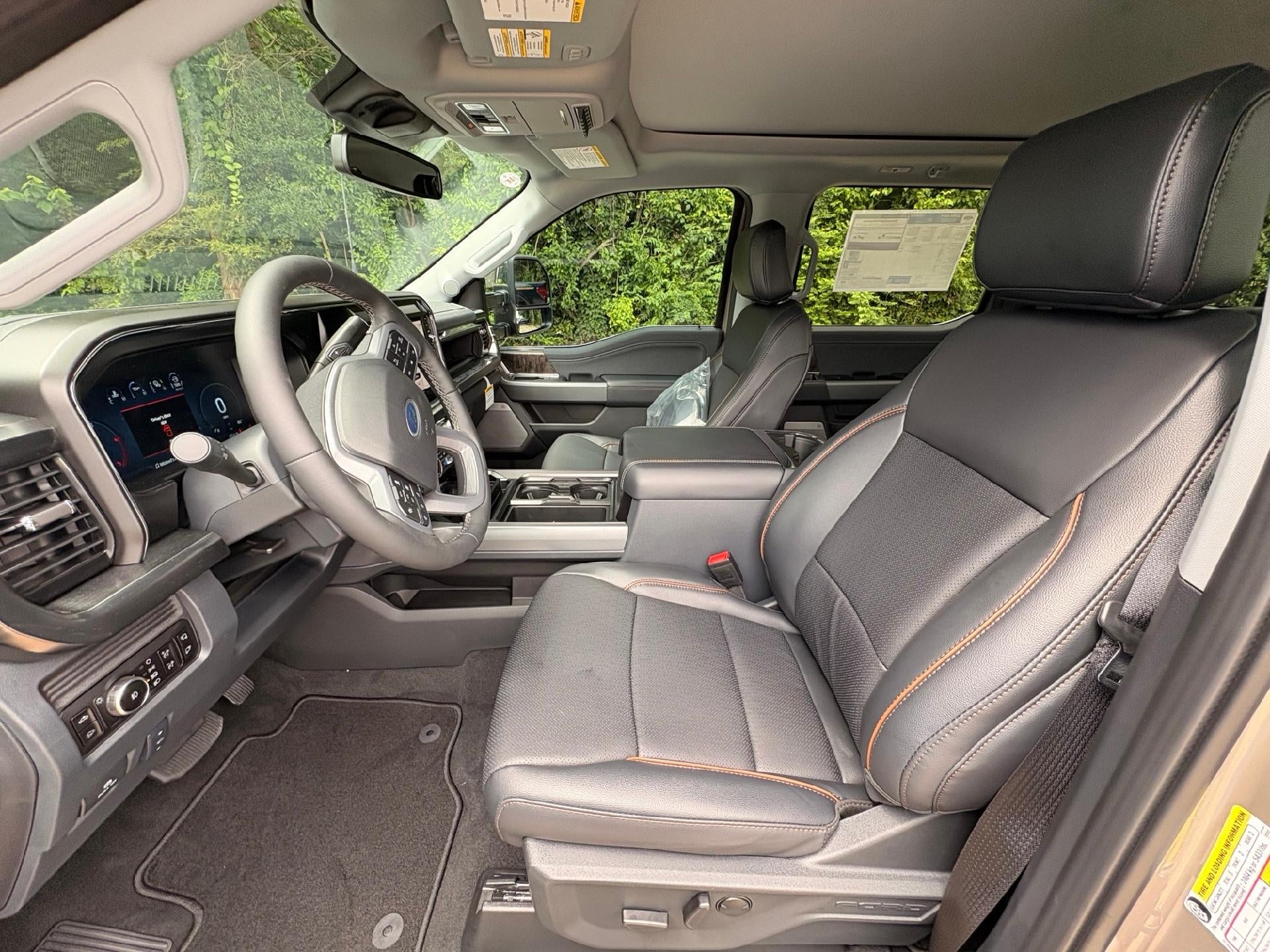 2026 Ford Super Duty F-350® Lariat®