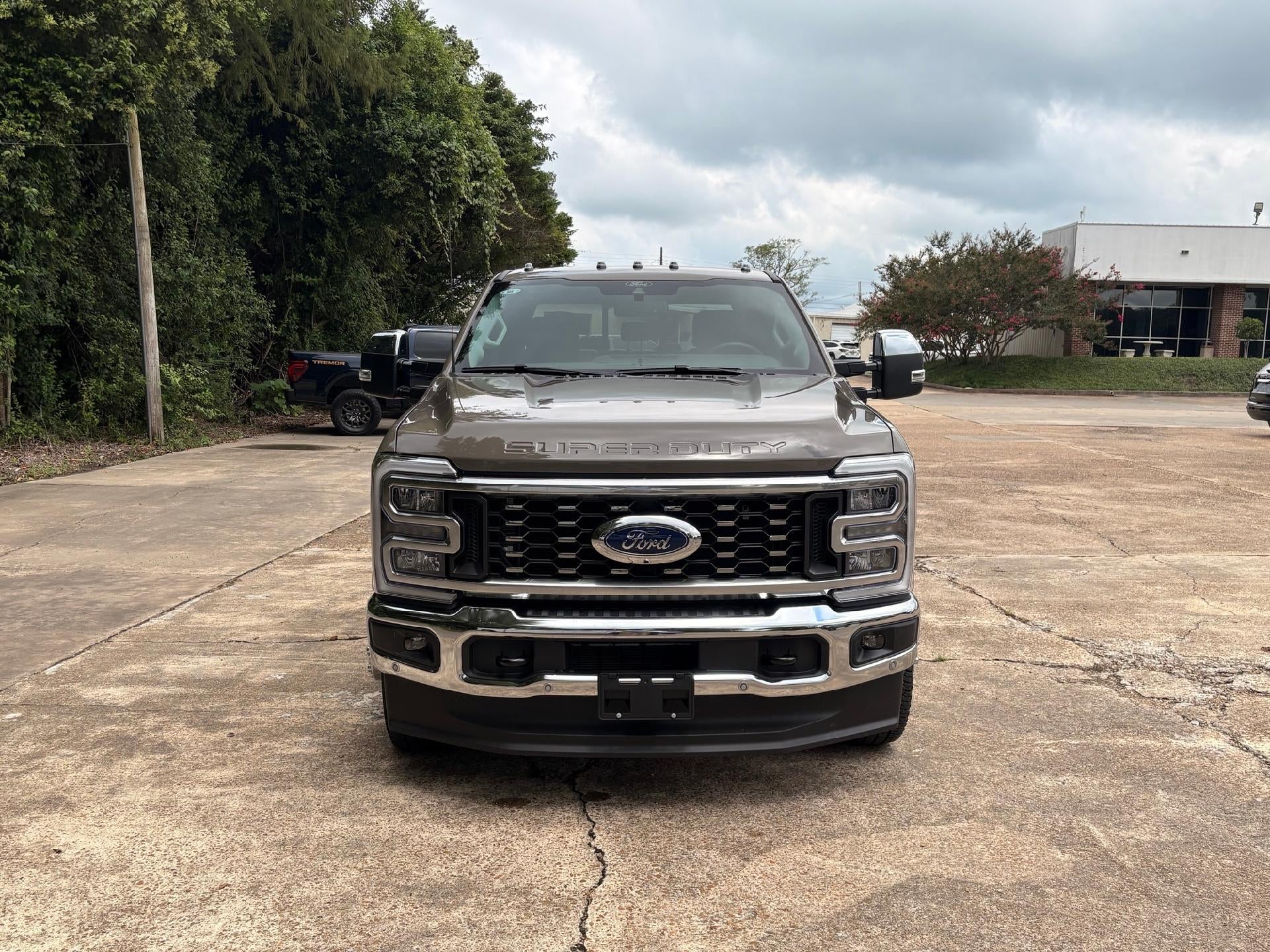2026 Ford Super Duty F-350® Lariat®