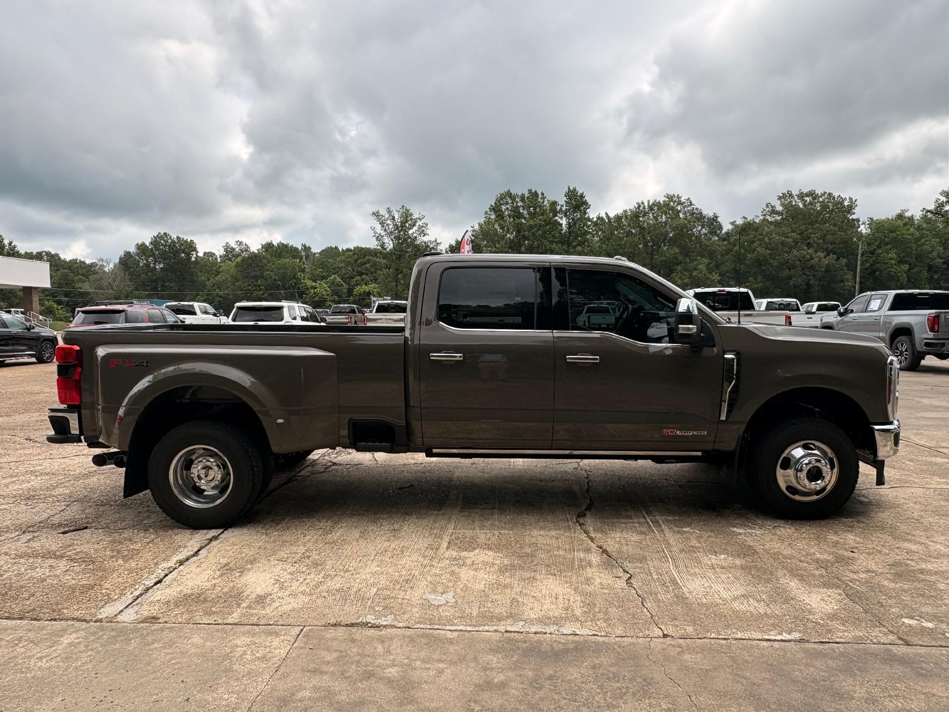 2026 Ford Super Duty F-350® Lariat®