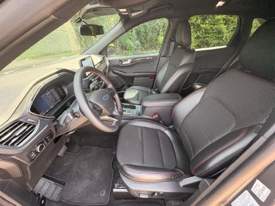 2025 Ford Escape ST-Line FWD