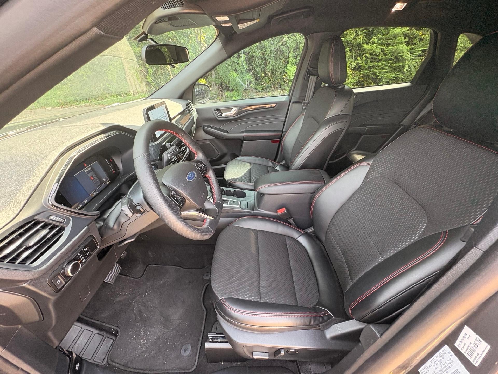 2025 Ford Escape ST-Line FWD