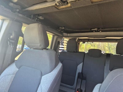 2022 Ford Bronco Base 4 Door 4x4