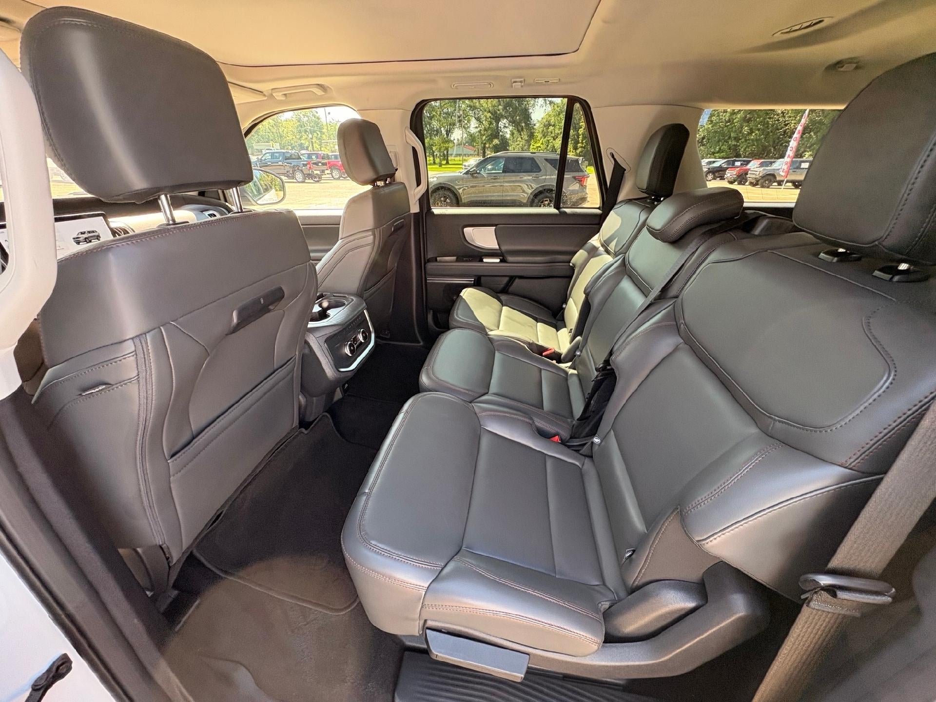 2025 Ford Expedition Max Active 4x4