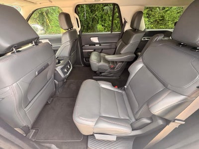 2025 Ford Expedition Active 4x4
