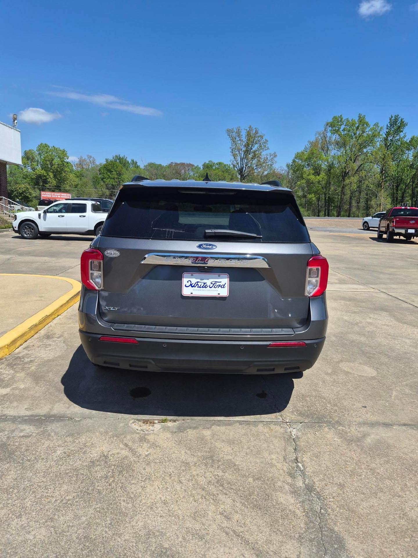 2024 Ford Explorer XLT RWD