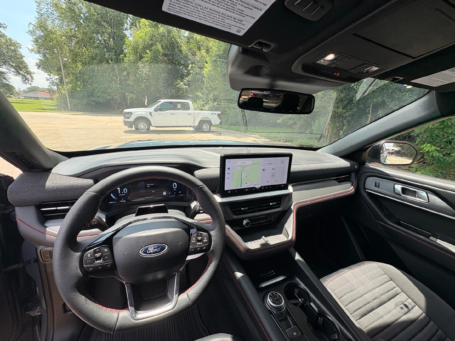 2025 Ford Explorer ST-Line 4WD