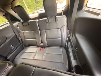 2025 Ford Explorer ST-Line 4WD