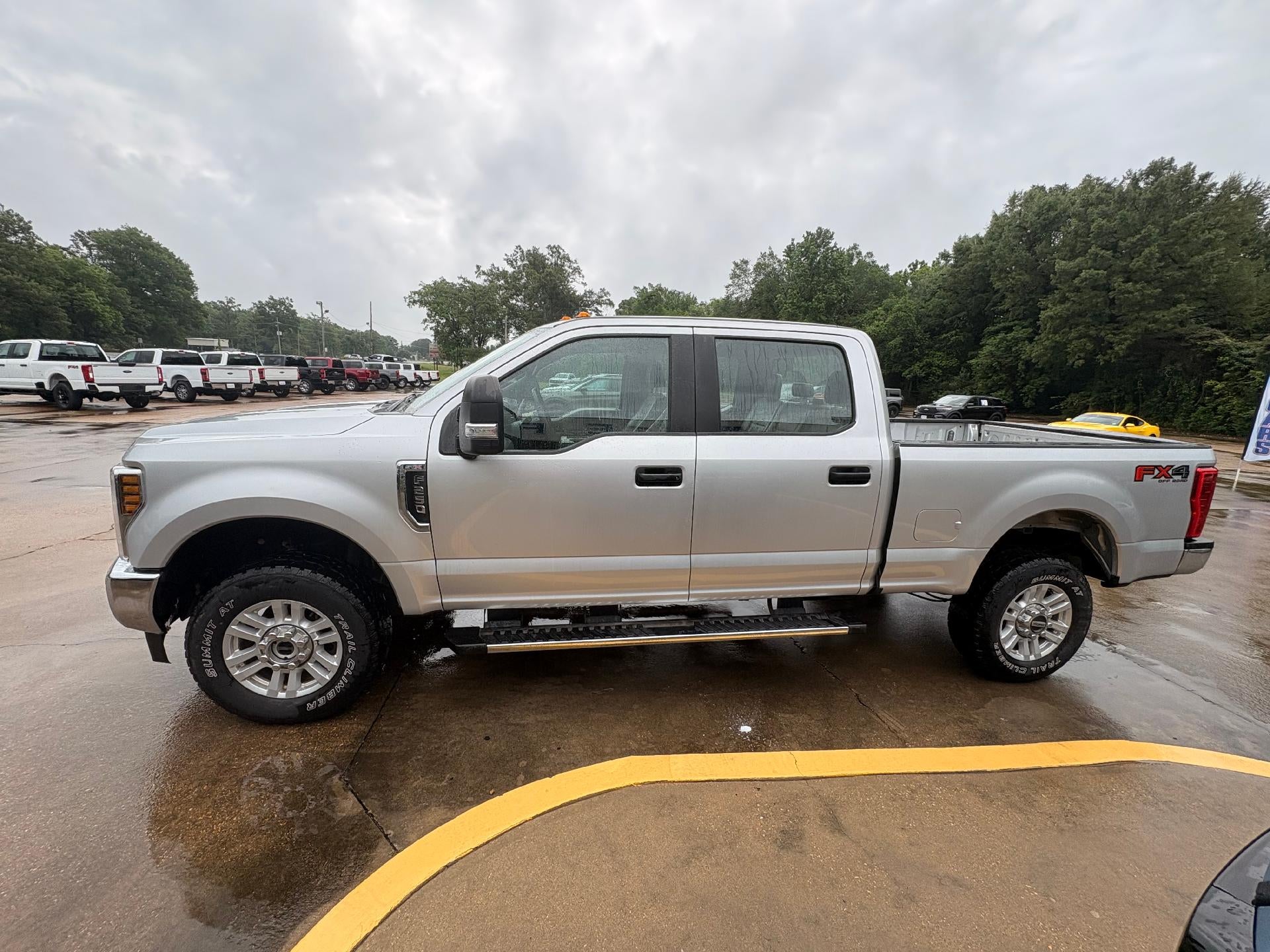 2019 Ford Super Duty F-250 SRW XL 4WD Crew Cab 6.75' Box
