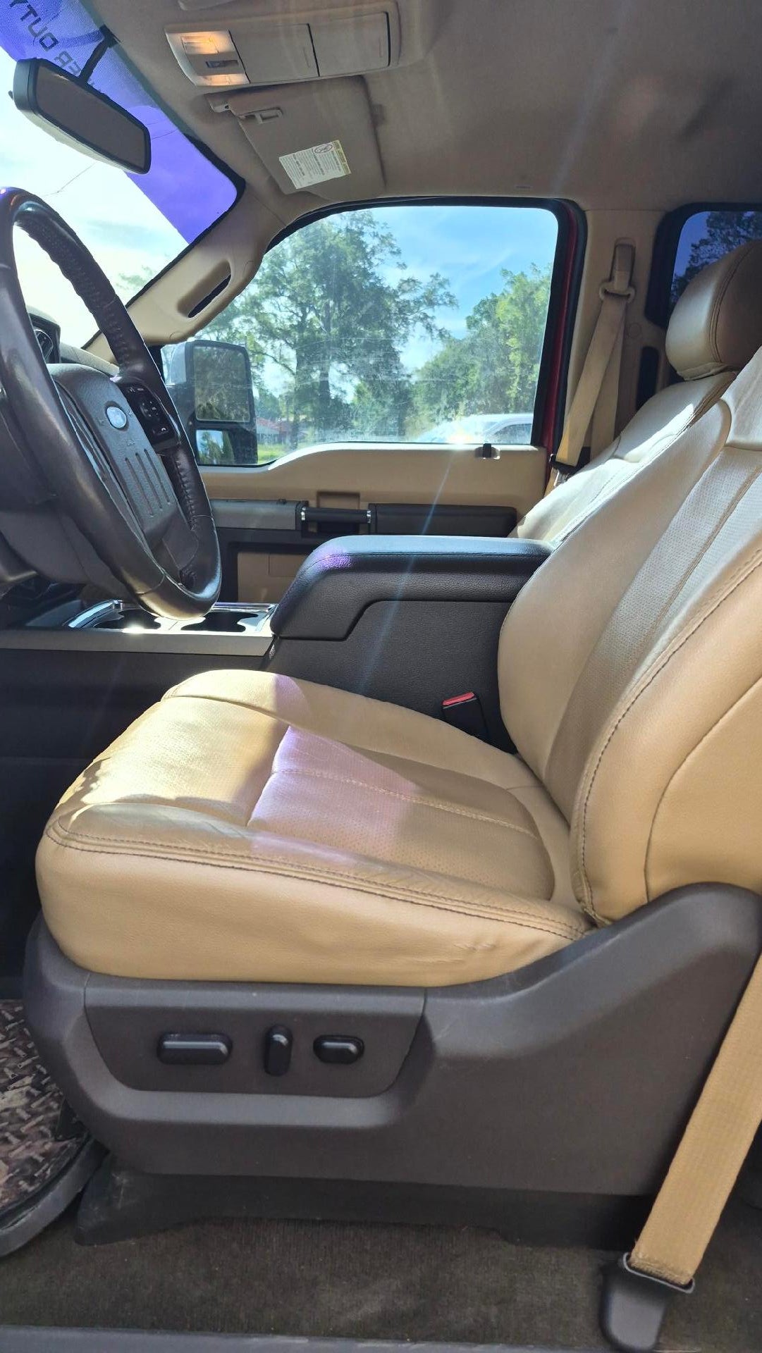 2016 Ford Super Duty F-250 SRW 4WD Crew Cab 6-3/4 Ft Box XL