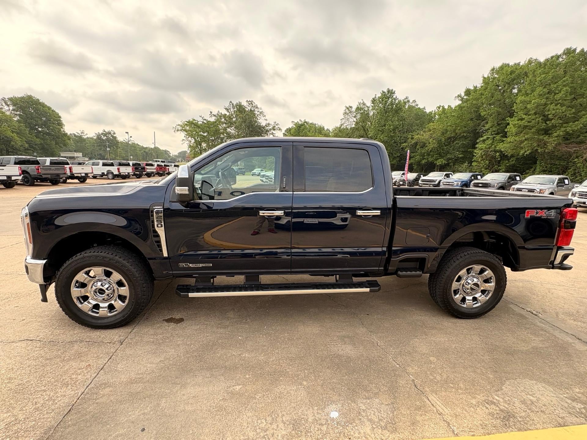 2024 Ford Super Duty F-250 SRW XL 4WD Crew Cab 6.75' Box