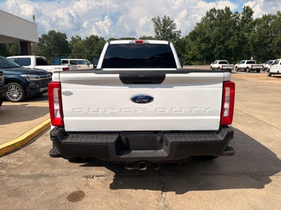 2024 Ford Super Duty F-350 DRW XL 4WD Crew Cab 8' Box