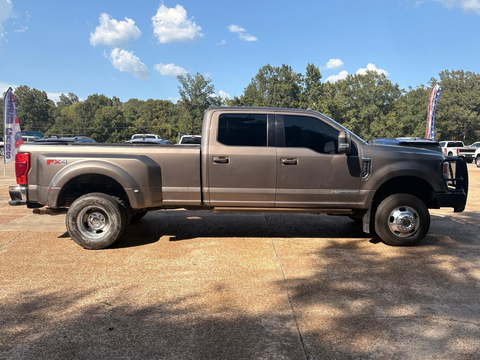 2022 Ford Super Duty F-350 DRW XL 4WD Crew Cab 8' Box