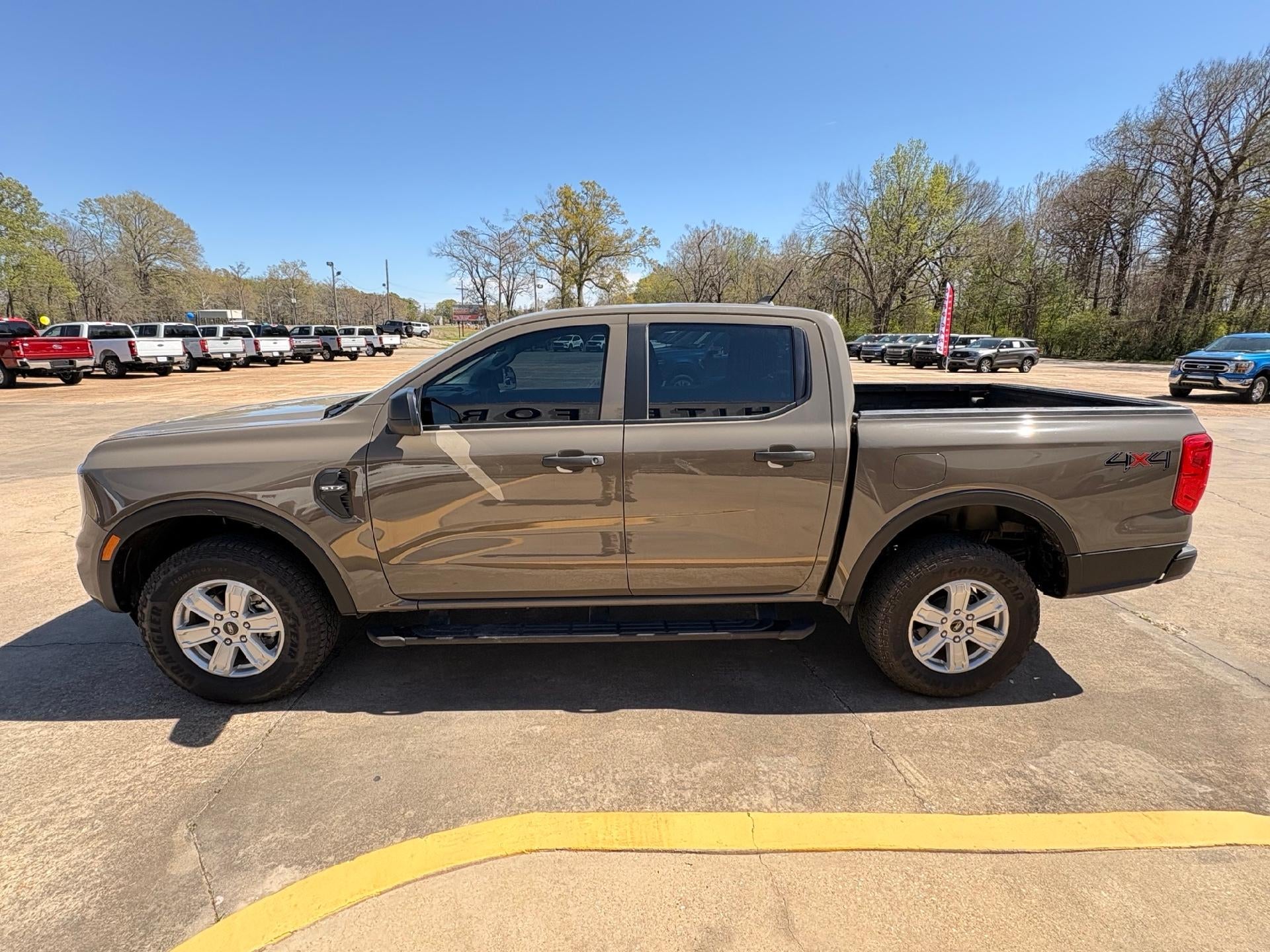 2025 Ford Ranger XL 4WD SuperCrew 5' Box