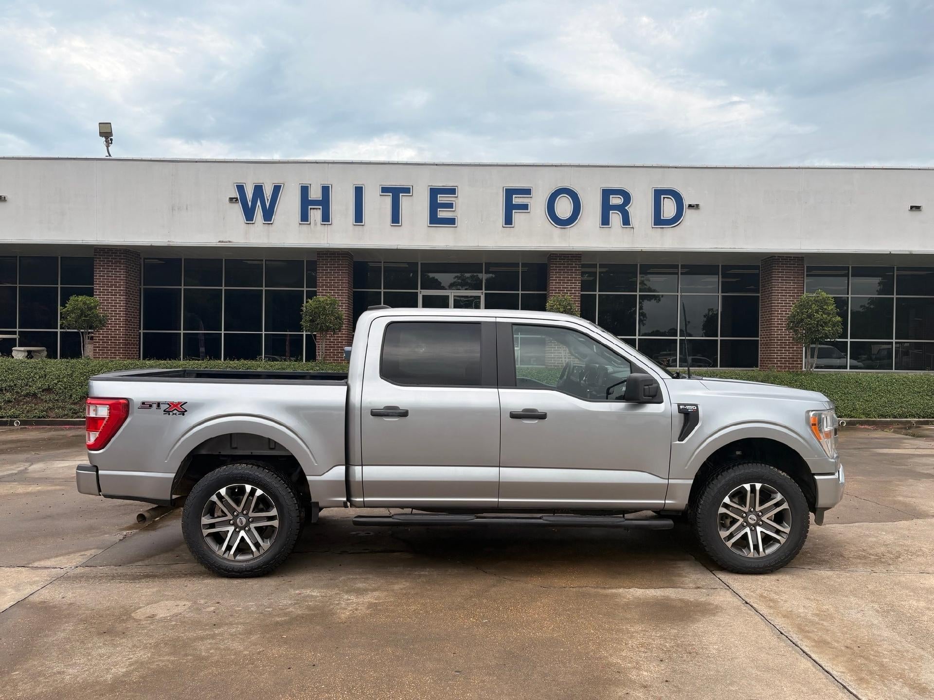 2022 Ford F-150 XL 4WD SuperCrew 5.5' Box
