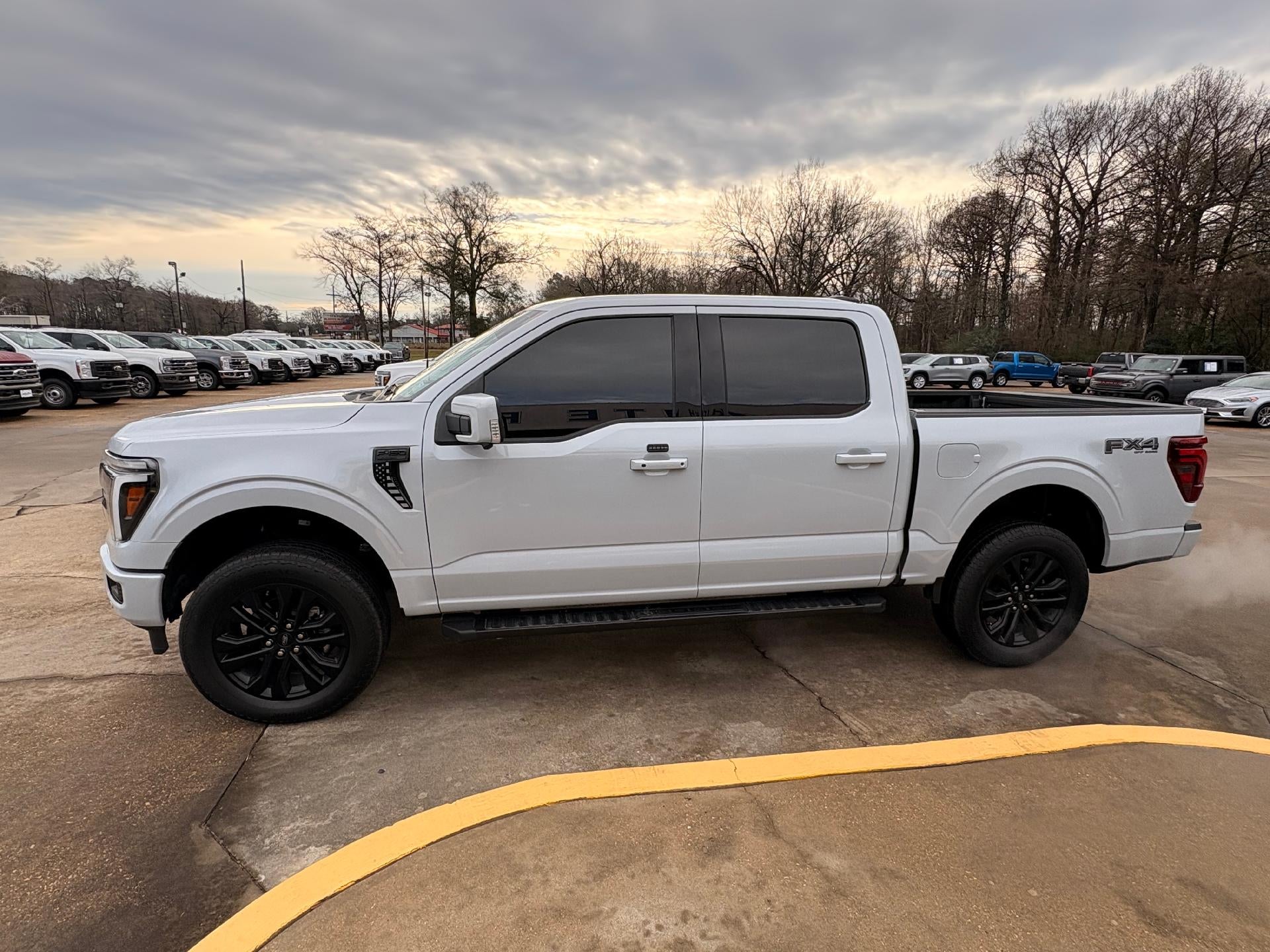 2025 Ford F-150 LARIAT 4WD SuperCrew 5.5' Box