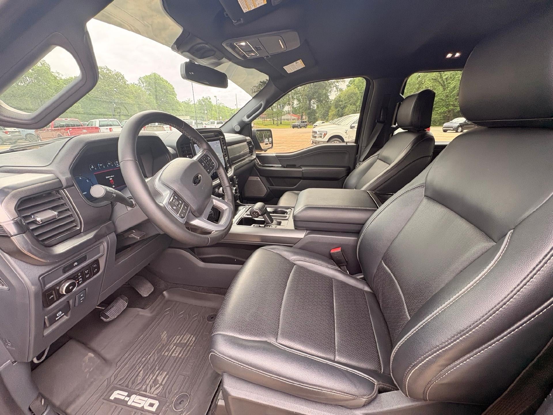 2025 Ford F-150 LARIAT 4WD SuperCrew 5.5' Box