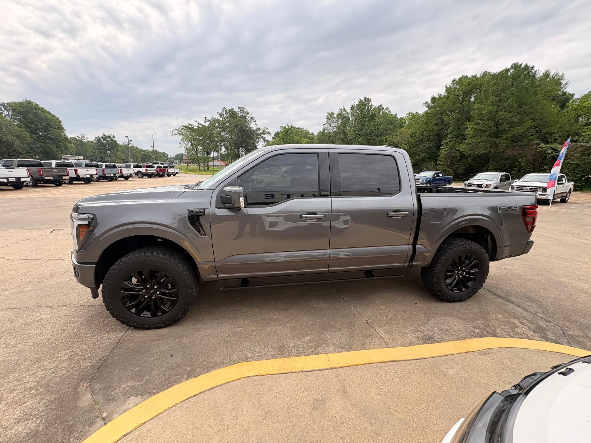 2025 Ford F-150 LARIAT 4WD SuperCrew 5.5' Box