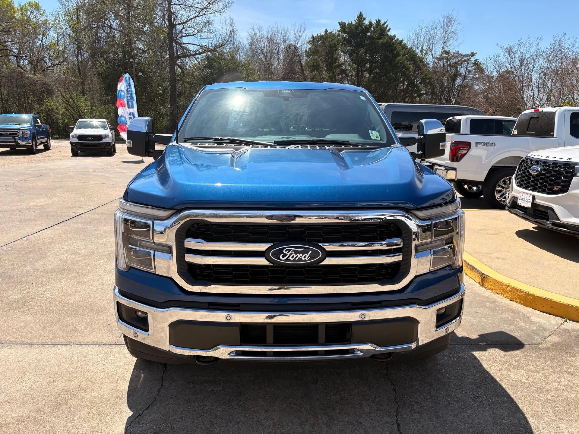 2025 Ford F-150 LARIAT 4WD SuperCrew 5.5' Box
