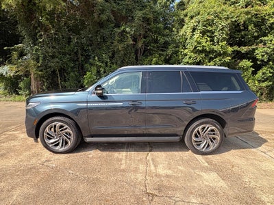 2026 Lincoln Navigator Premiere 4x4