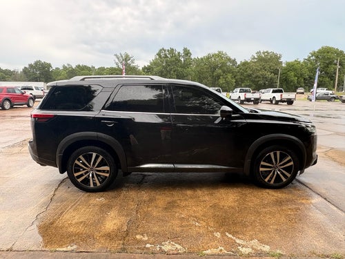 2024 Nissan Pathfinder Platinum 2WD