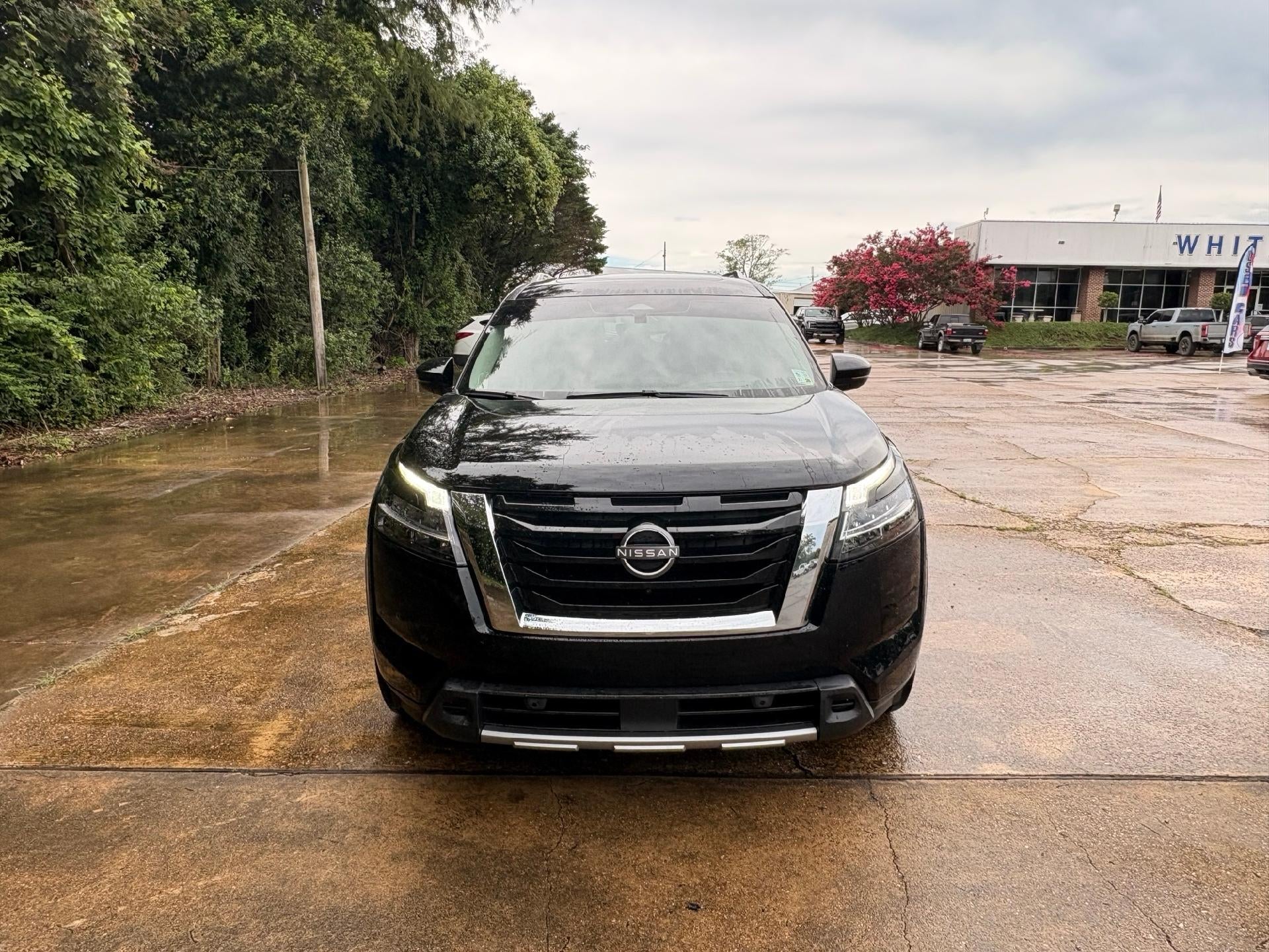 2024 Nissan Pathfinder Platinum 2WD