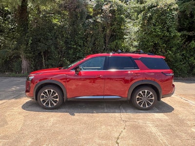 2026 Nissan Pathfinder Platinum 2WD