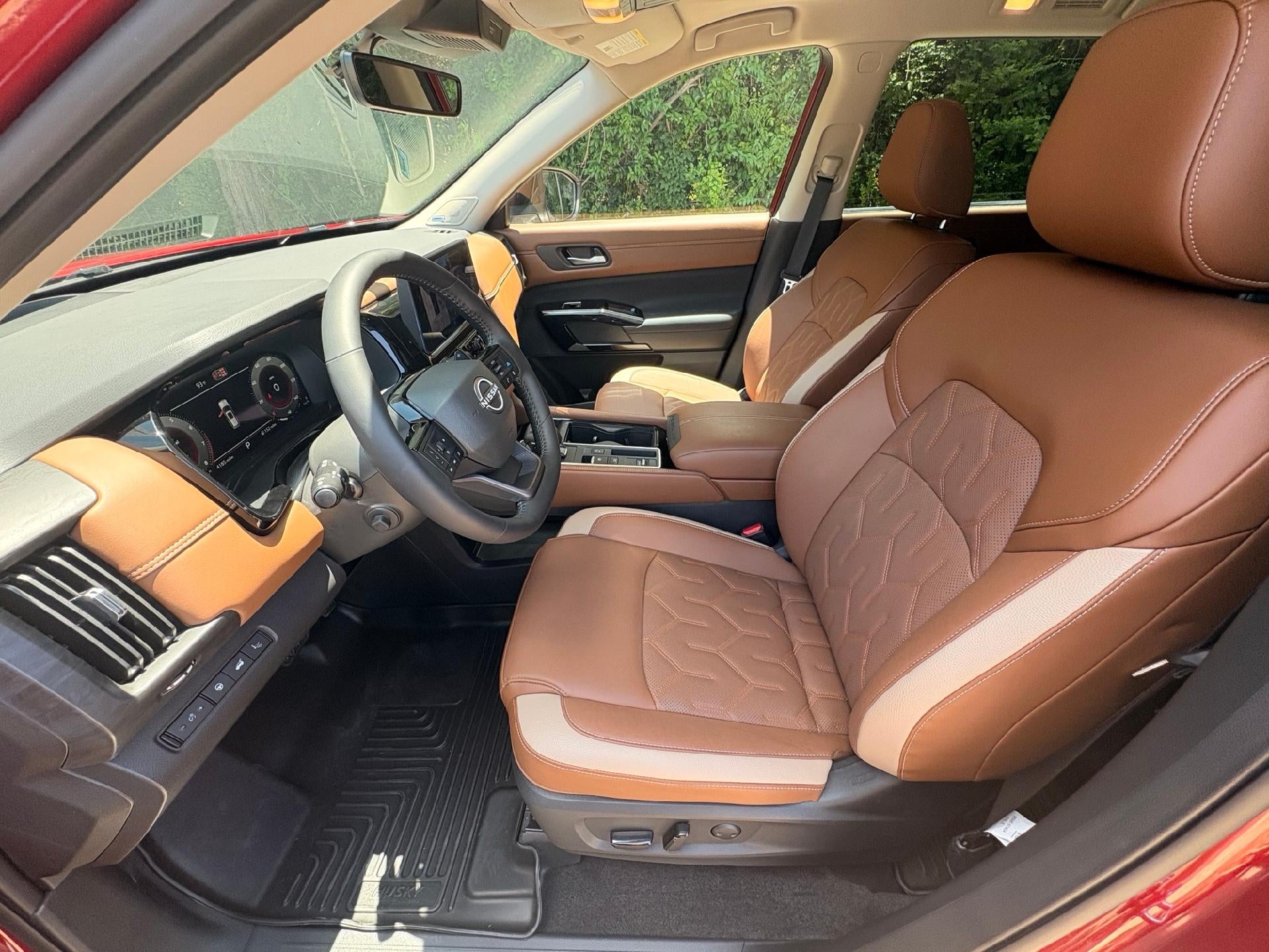 2026 Nissan Pathfinder Platinum 2WD