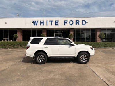 2019 Toyota 4Runner SR5 4WD (GS)