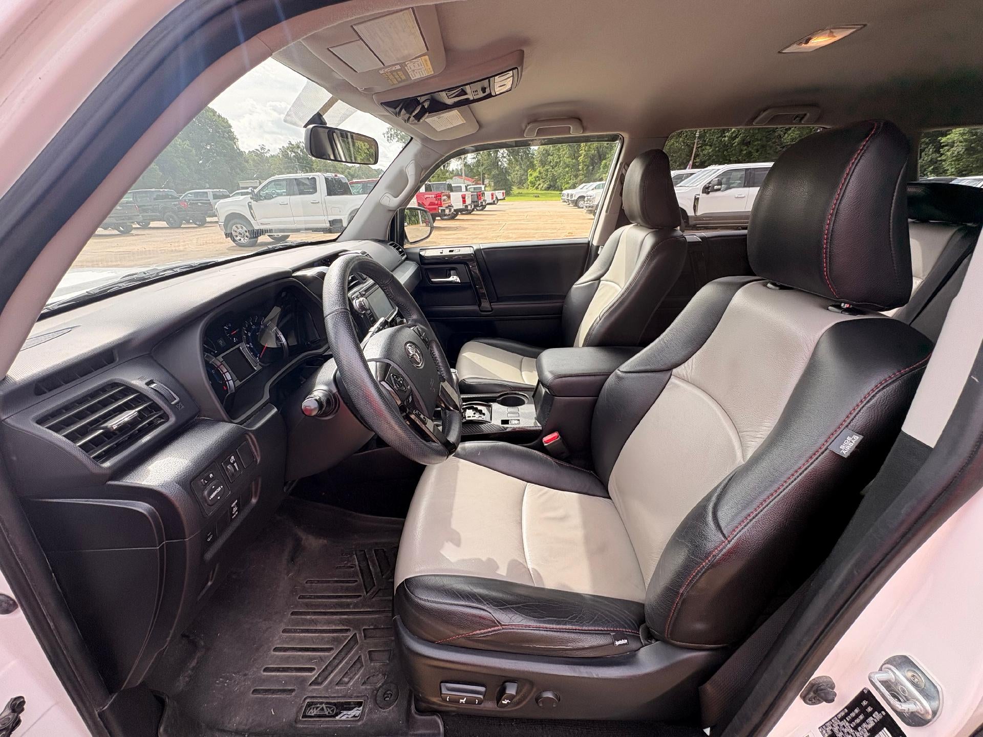 2019 Toyota 4Runner SR5 4WD (GS)