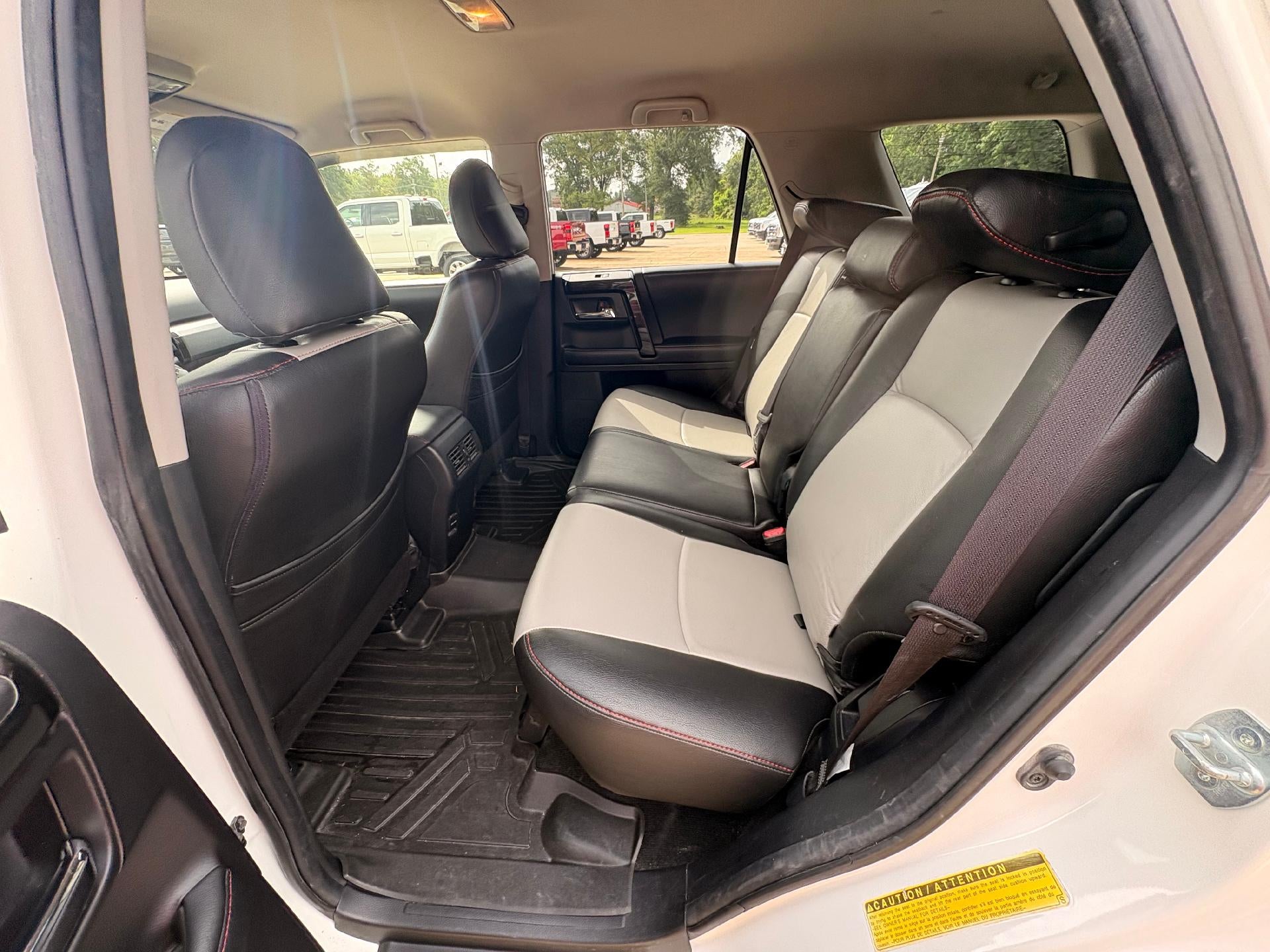 2019 Toyota 4Runner SR5 4WD (GS)
