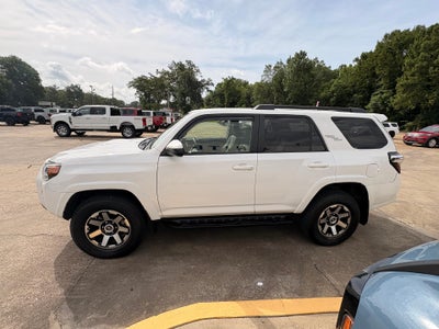 2019 Toyota 4Runner SR5 4WD (GS)